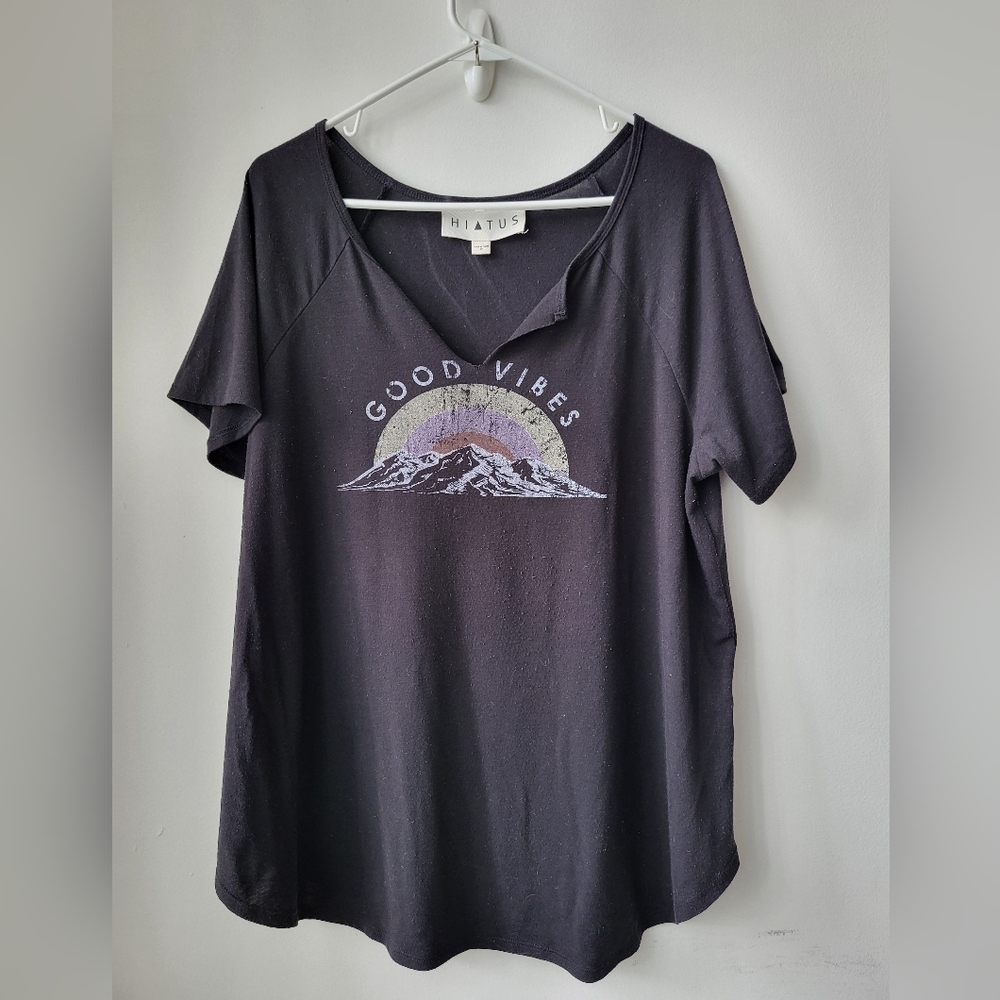 Hiatus Good Vibes T-shirt